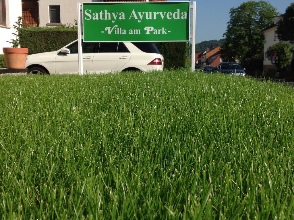 Sathya Ayurveda Hotel Бад Орб Екстериор снимка