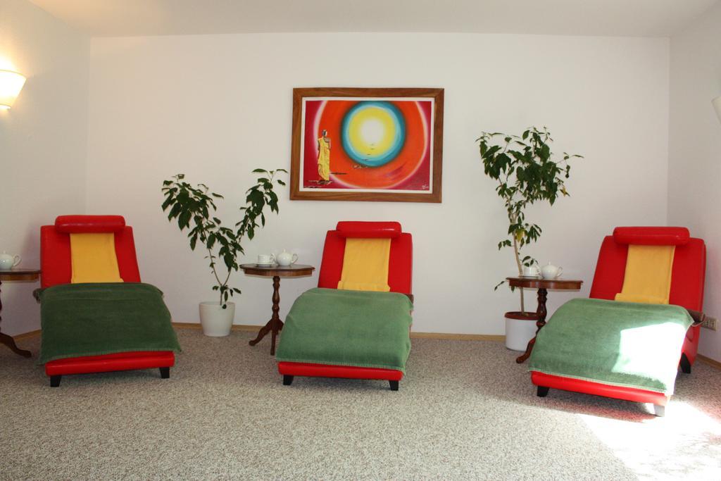 Sathya Ayurveda Hotel Бад Орб Екстериор снимка
